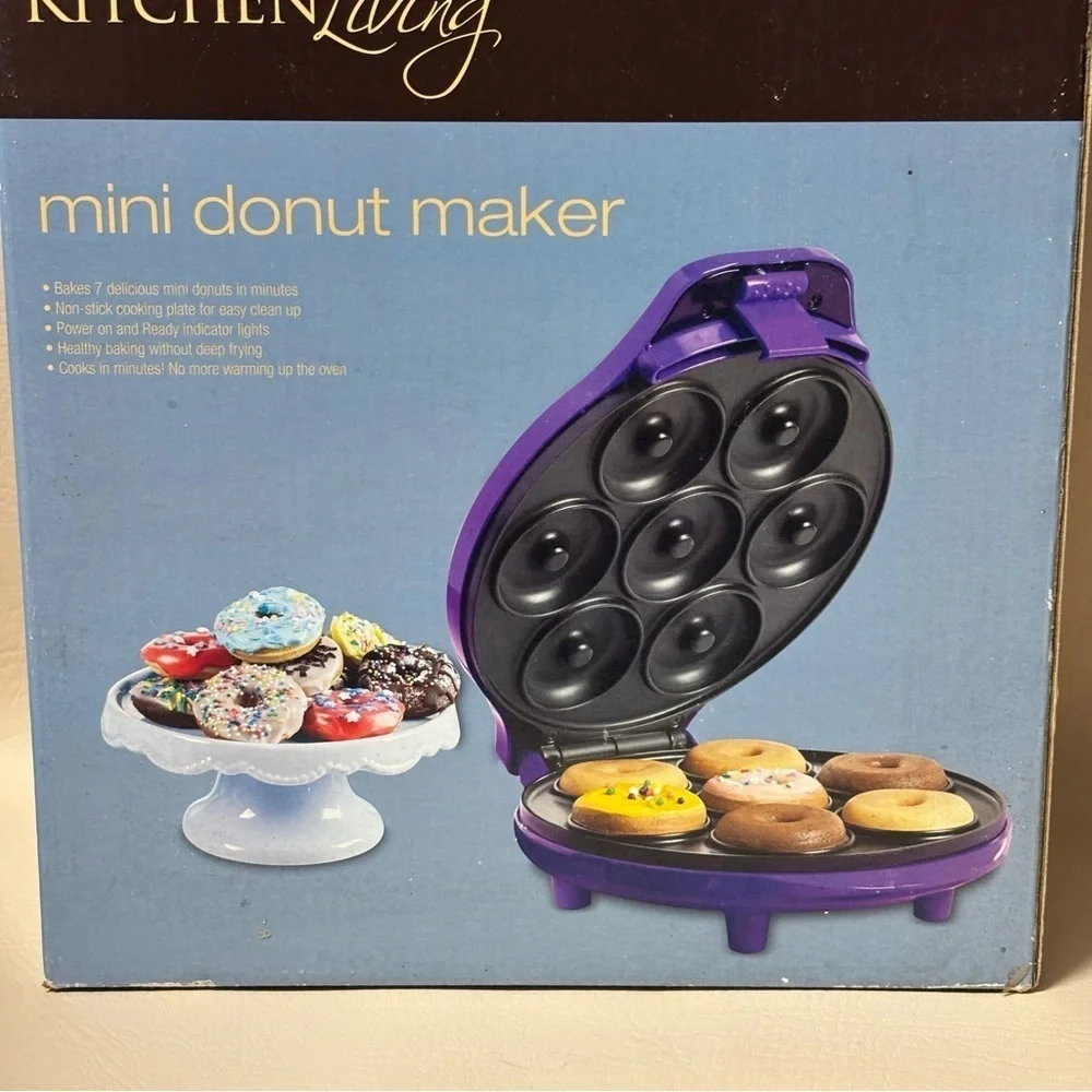 KitchenLiving 7 Delicious Mini Donut Maker